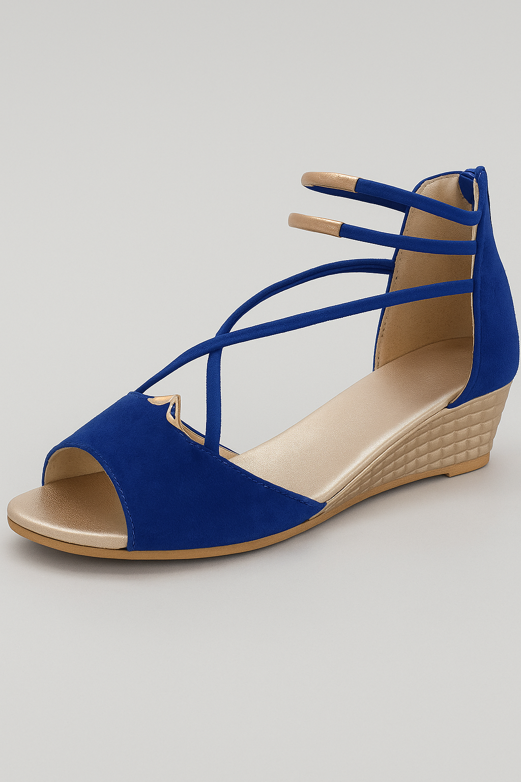 Sandali Donna con Tacco Basso, Cinturini Incrociati e Dettagli Dorati - Blu - anti-slip sandals breathable sandals casual sandals cinturini cinturini incrociati e dettagli dorati eleganti - €25 dettagli donna dorati easy wear sandals elegant sandals fashion sandals flat sandals incrociati luna | sandali donna con tacco basso sandali sandali donna - Concept Palermo