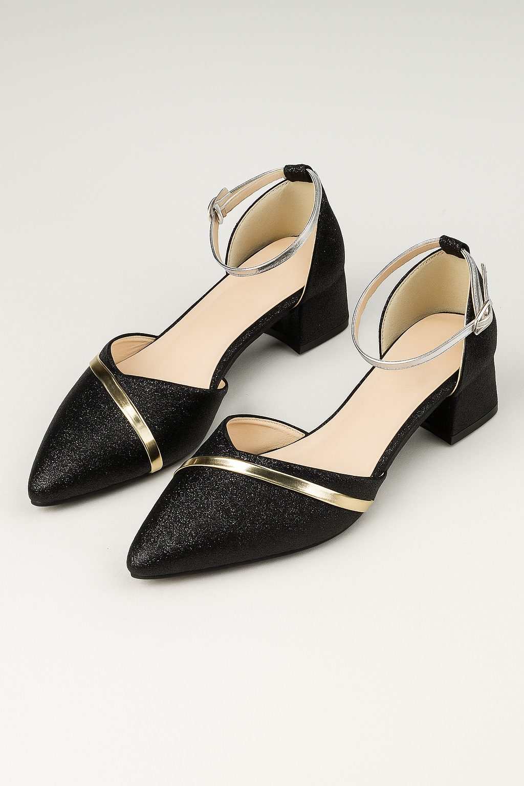 Décolleté con Tacco Blocco Eleganti in Colori Raffinati per Donna - Nero - blocco colori décolleté Frauen Sandalen helena | scarpe décolleté eleganti con tacco blocco in colori raffinati - € raffinati scarpe scarpe décolleté Summer tacco - Concept Palermo