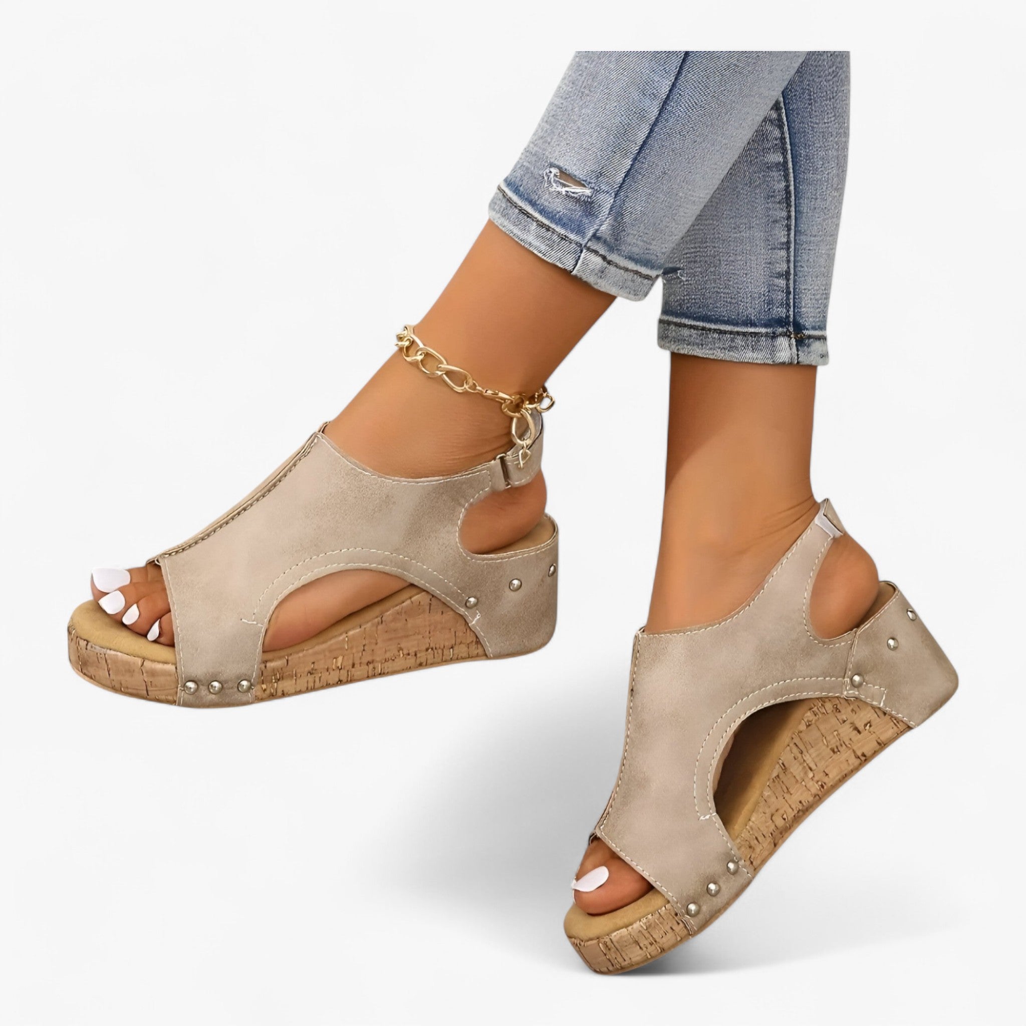 Sandalias con cuña plataforma negras para mujer en piel sintética: cómodas, elegantes, de verano