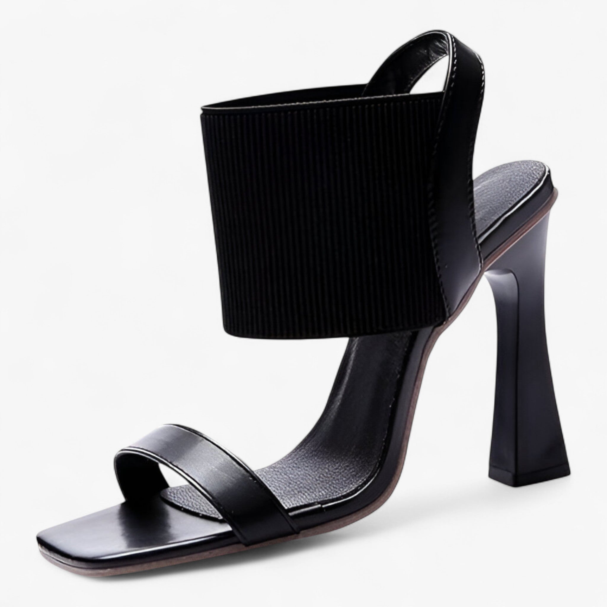 Sandalias para mujer con punta cuadrada sofisticadas y elegantes en piel negra