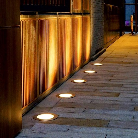 Illuminazione da Giardino Solare a LED Senza Fili Deluxe - Illumina il tuo Giardino con Facilità