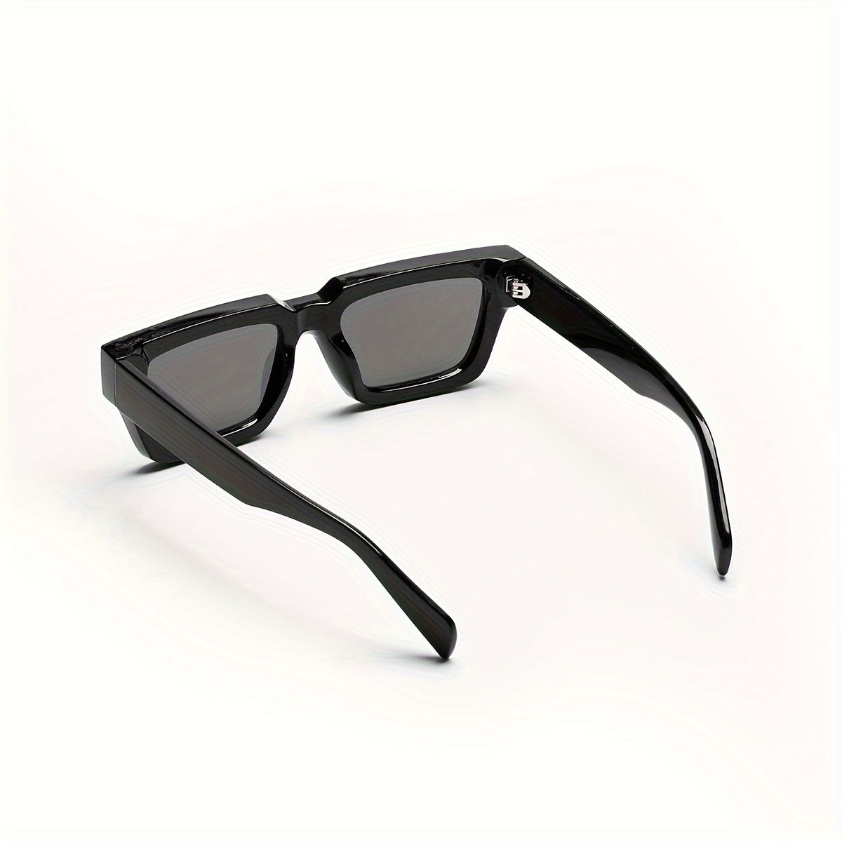 Occhiali da sole quadrati neri alla moda con un'aria retro - - accessoires alla aria moda neri occhiali occhiali sole quadrati retro sunglasses zonnebrillen - Concept Palermo