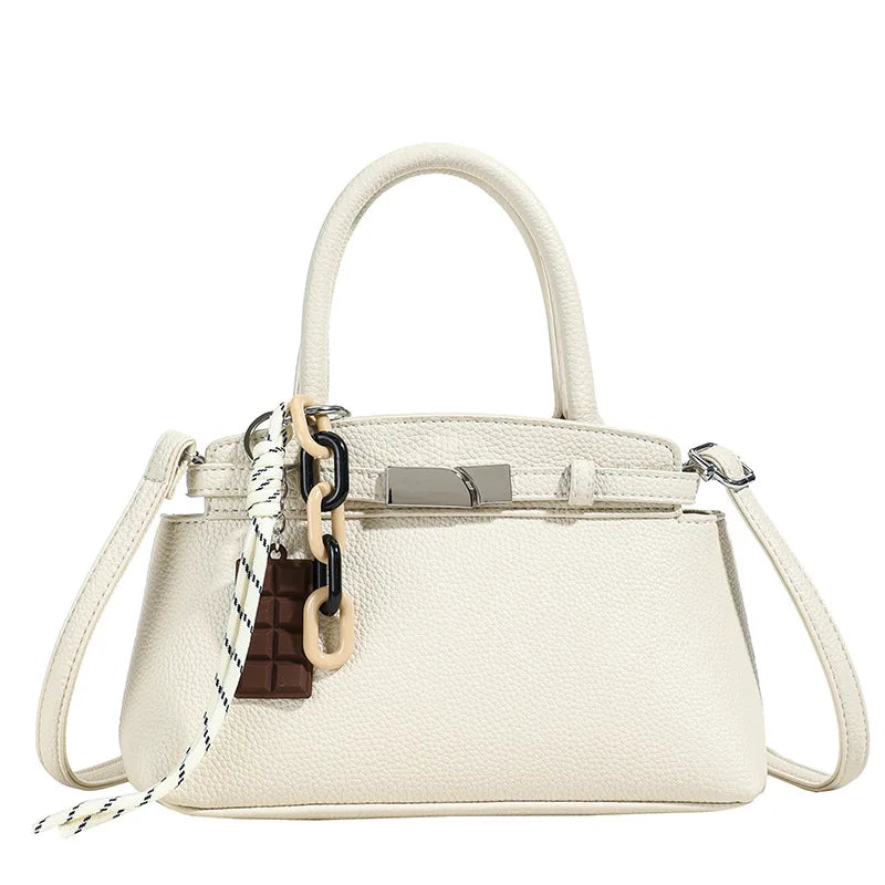 Brilla con eleganza: borsa a conchiglia di lusso per serate indimenticabili - Bianco - Bags borsa brilla brilla eleganza conchiglia eleganza indimenticabili serate women bags Women's handbags - Concept Palermo