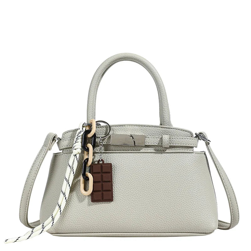 Brilla con eleganza: borsa a conchiglia di lusso per serate indimenticabili - verde chiaro - Bags borsa brilla brilla eleganza conchiglia eleganza indimenticabili serate women bags Women's handbags - Concept Palermo