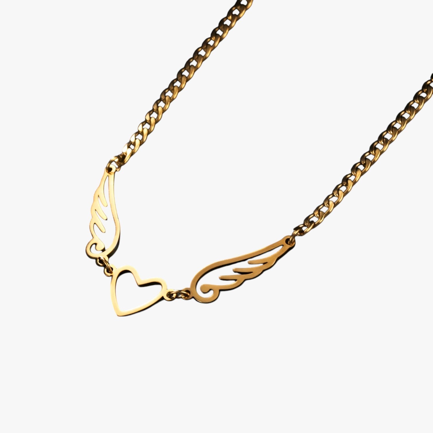 Collana in acciaio inossidabile a forma di cuore e ali d'angelo di Skyrim Lana Donna - - acciaio angelo collana collana acciaio cuore donna forma inossidabile Necklace NECKLACES Necklaces for Women - Concept Palermo
