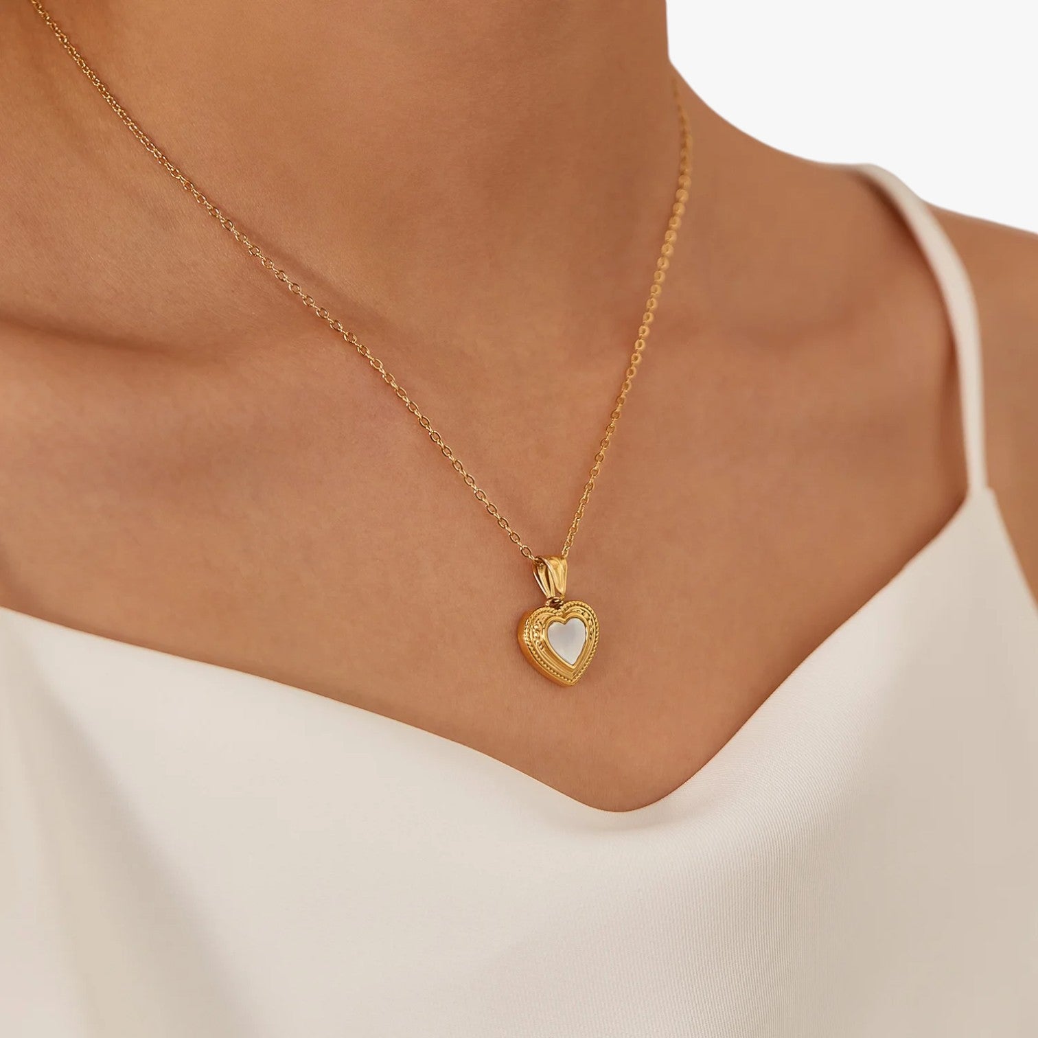 Collana a forma di cuore in madreperla e acciaio inossidabile Lana - - acciaio collana collana forma cuore elegant womens necklaces forma inossidabile jewelry lana necklace Necklaces for Women Pendant Necklaces - Concept Palermo