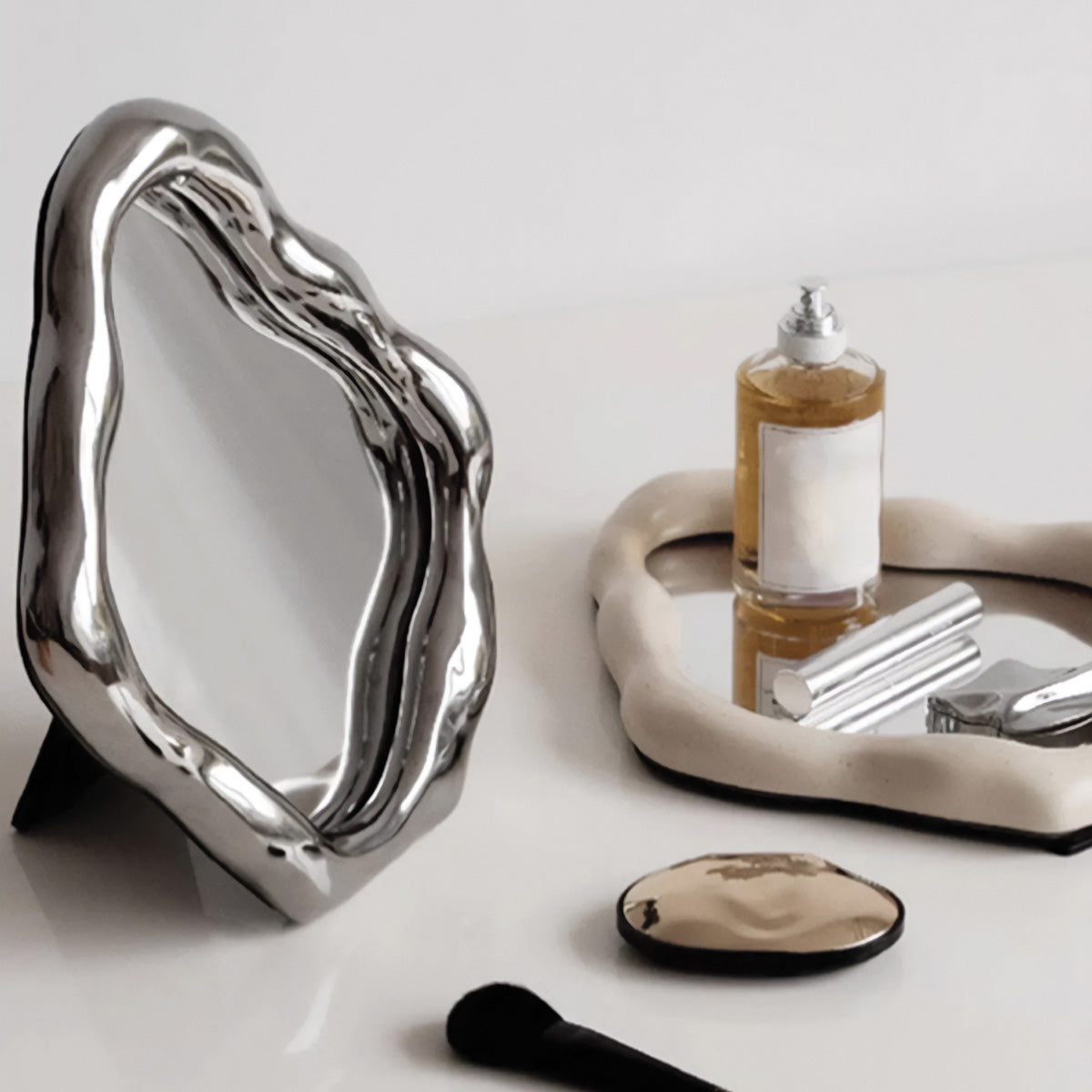 Specchio da Tavolo Aura Perfettamente Progettato per il Tuo Comò e Applicazione del Trucco Senza Sforzo Lino - - applicazione aura Bathroom Decor home & garden lino Mirrors perfettamente progettato sforzo specchio - Concept Palermo