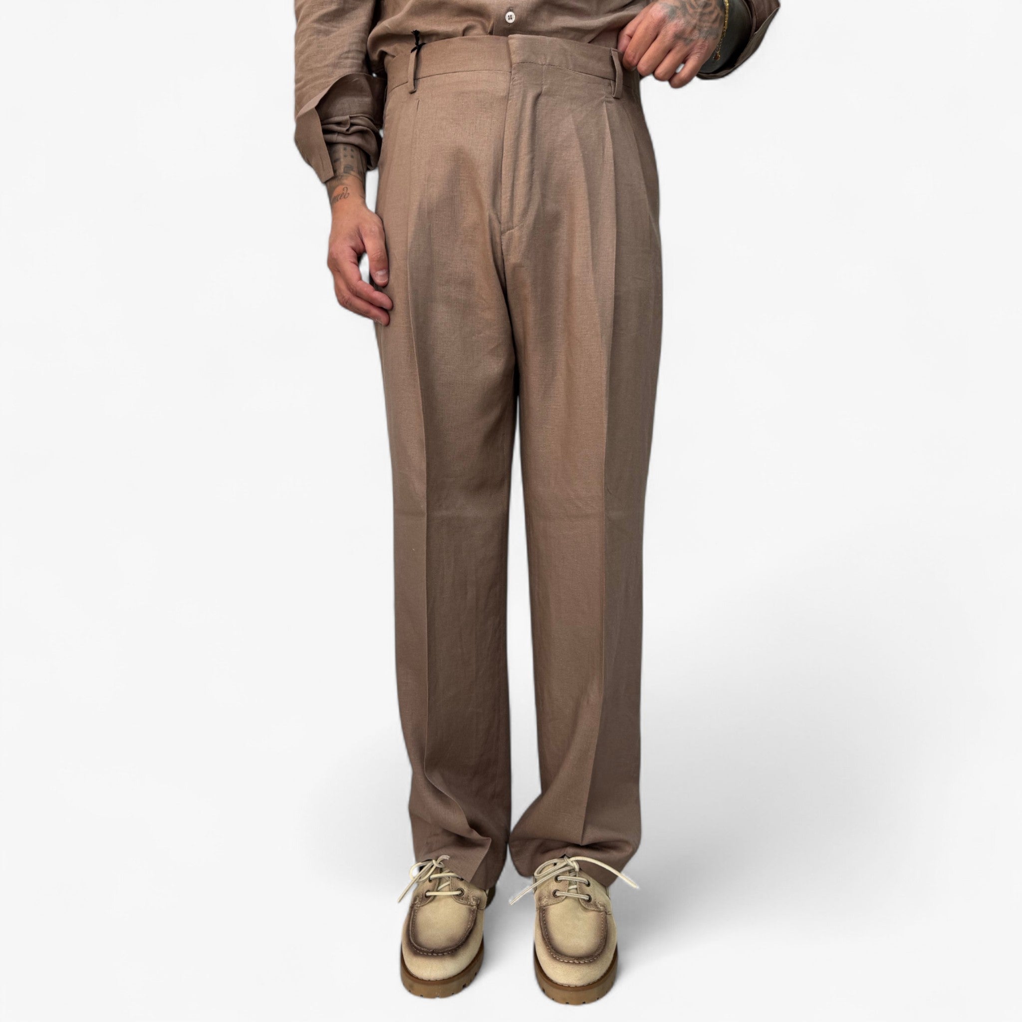 Pantaloni da uomo in lino - Marrone - abbigliamento estivo lino moda maschile pantaloni pantaloni con doppie pince pantaloni eleganti pantaloni estivi pantaloni in lino pantaloni leggeri pantaloni traspiranti pantaloni uomo pants stile elegante uomo - Concept Palermo