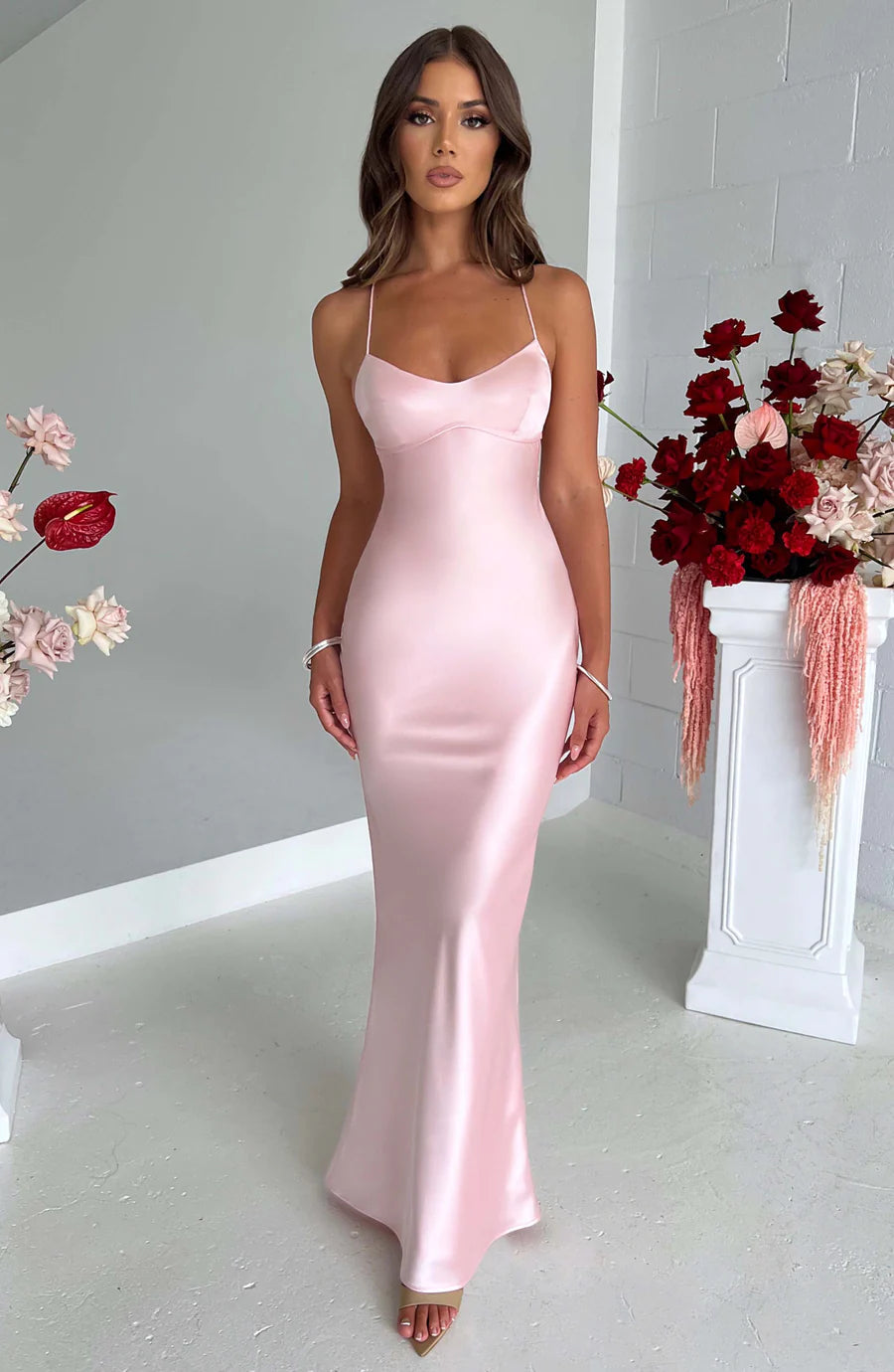 Abito Lungo da Donna in Raso Elegante, Poliestere Morbido, Perfetto - Rosa - best-seller cross-from-seroa-10140854518026 femme longue mode féminine New-google polyester robe robe confortable robe de soirée robe décolletée robe longue robe maxi élégant robe satin fluide robe à nœud robes satin style chic vêtements de luxe - Concept Palermo