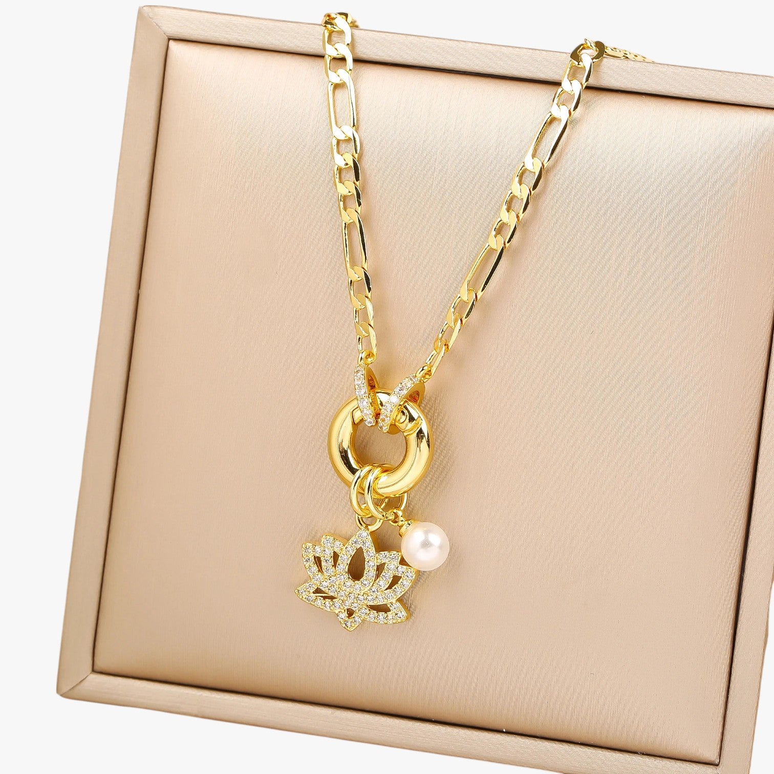 Collana con Ali e Fiori di Conchiglia Brillanti Lana - Collana 3 - brillanti collana collana fiori conchiglia elegant womens necklaces Fashion Necklaces fiori jewelry lana necklace NECKLACES Necklaces for Women - Concept Palermo