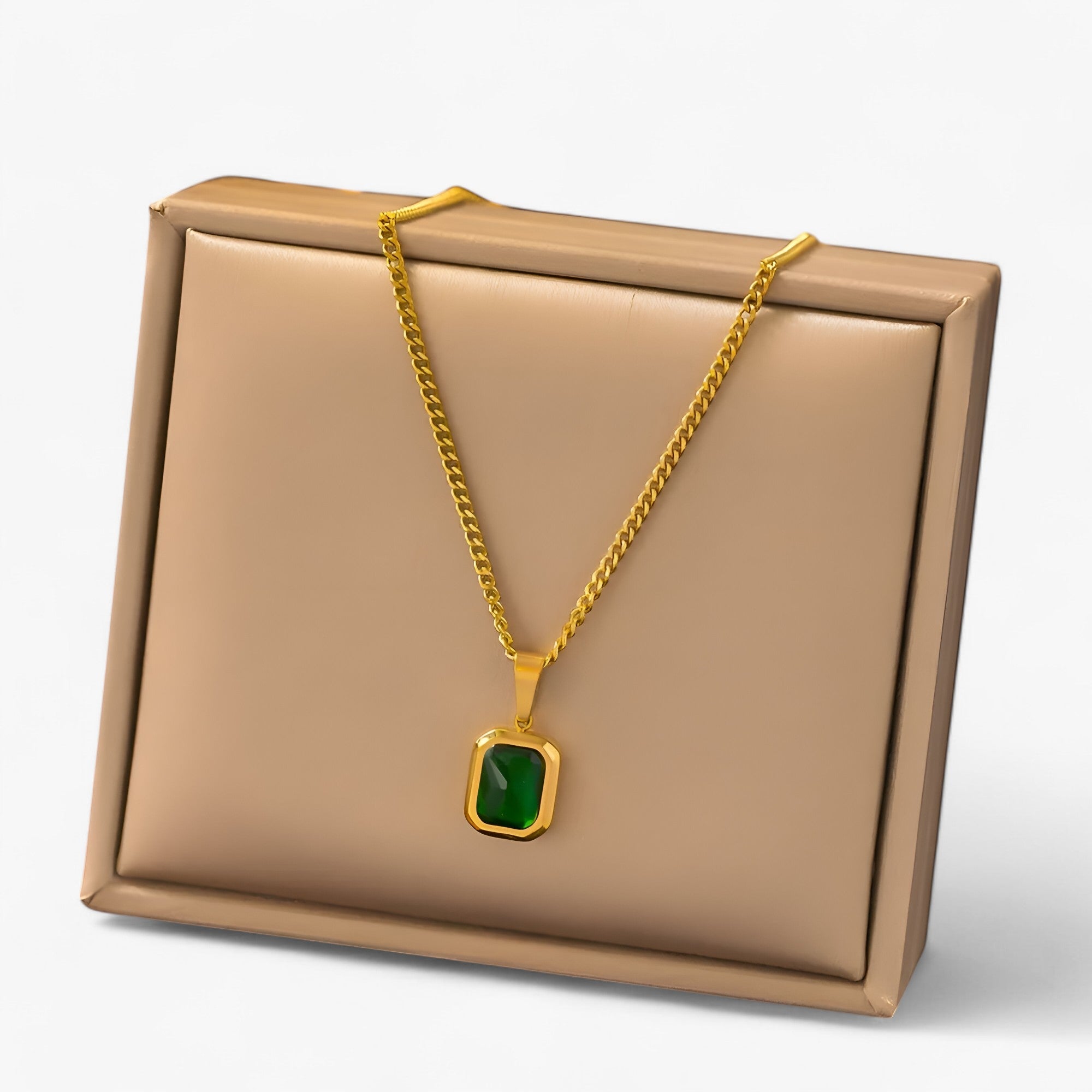 Collana con smeraldi in placcatura dorata - robusta Lana - - collana collana smeraldi dorata jewelry lana necklaces Pendant Necklaces placcatura robusta smeraldi WOMEN - Concept Palermo