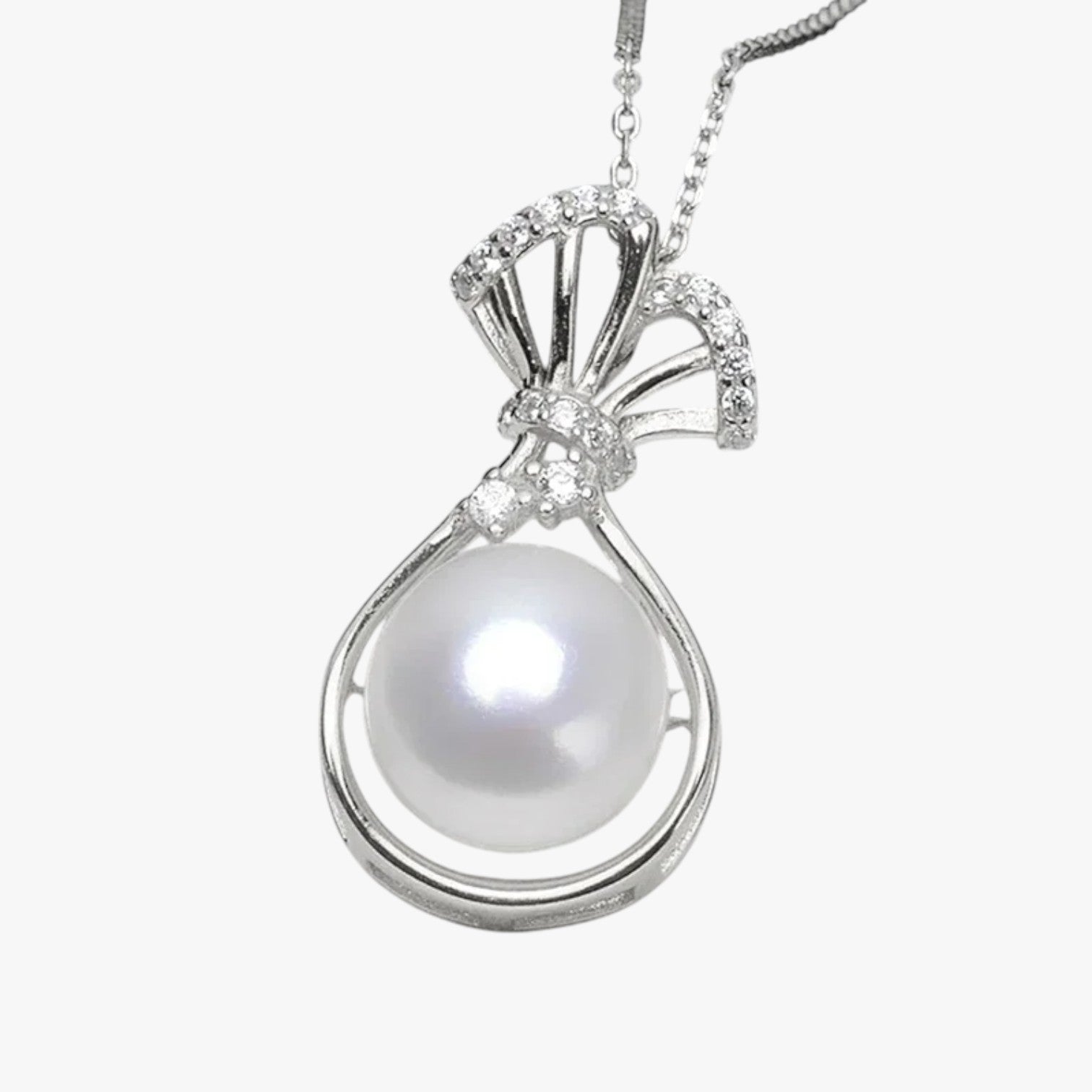 Collana Borsa con Perla Imitata Eleganza Unica per Occasioni Speciali Lana Donna - argento 45cm - borsa collana collana borsa donna elegant womens necklaces eleganza imitata jewelry lana necklace NECKLACES Necklaces for Women - Concept Palermo