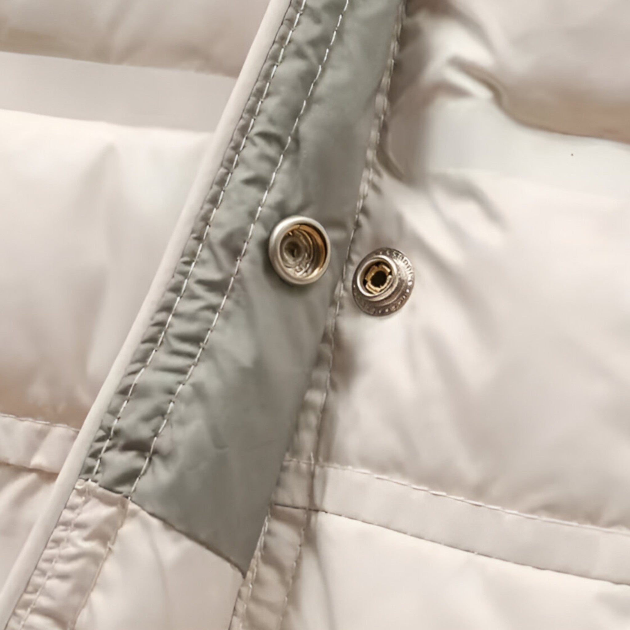 Giacca Donna con Cappuccio Morbida e Isolante – Perfetta per l'Inverno - - cappuccio donna giacca giacca cappuccio isolata morbida women's coats & jackets - Concept Palermo