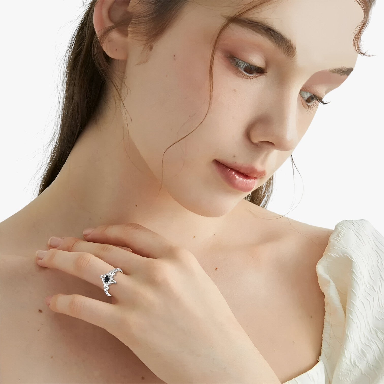 Anello in argento con potere spirituale e dettagli mistici - - anello anello potere dettagli jewelry mistici potere Rings spirituale womens ring - Concept Palermo