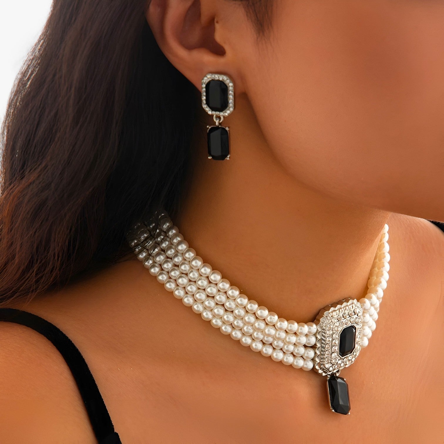 Eleganza Retro Lattaceo: Set di gioielli a più strati con perle per donne Lana Donna - - Accessories Jewelry donna donne eleganza eleganza retro Gift Gifts for women gioielli jewelry lana lattaceo women - Concept Palermo