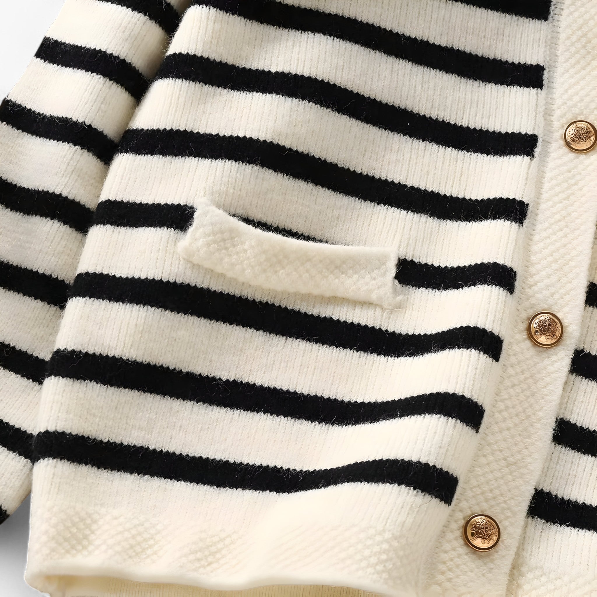Cardigan classico a righe Comfort senza tempo con dettagli chic Pelle - - cardigan cardigan righe chic comfort dettagli jacket pelle righe tempo - Concept Palermo