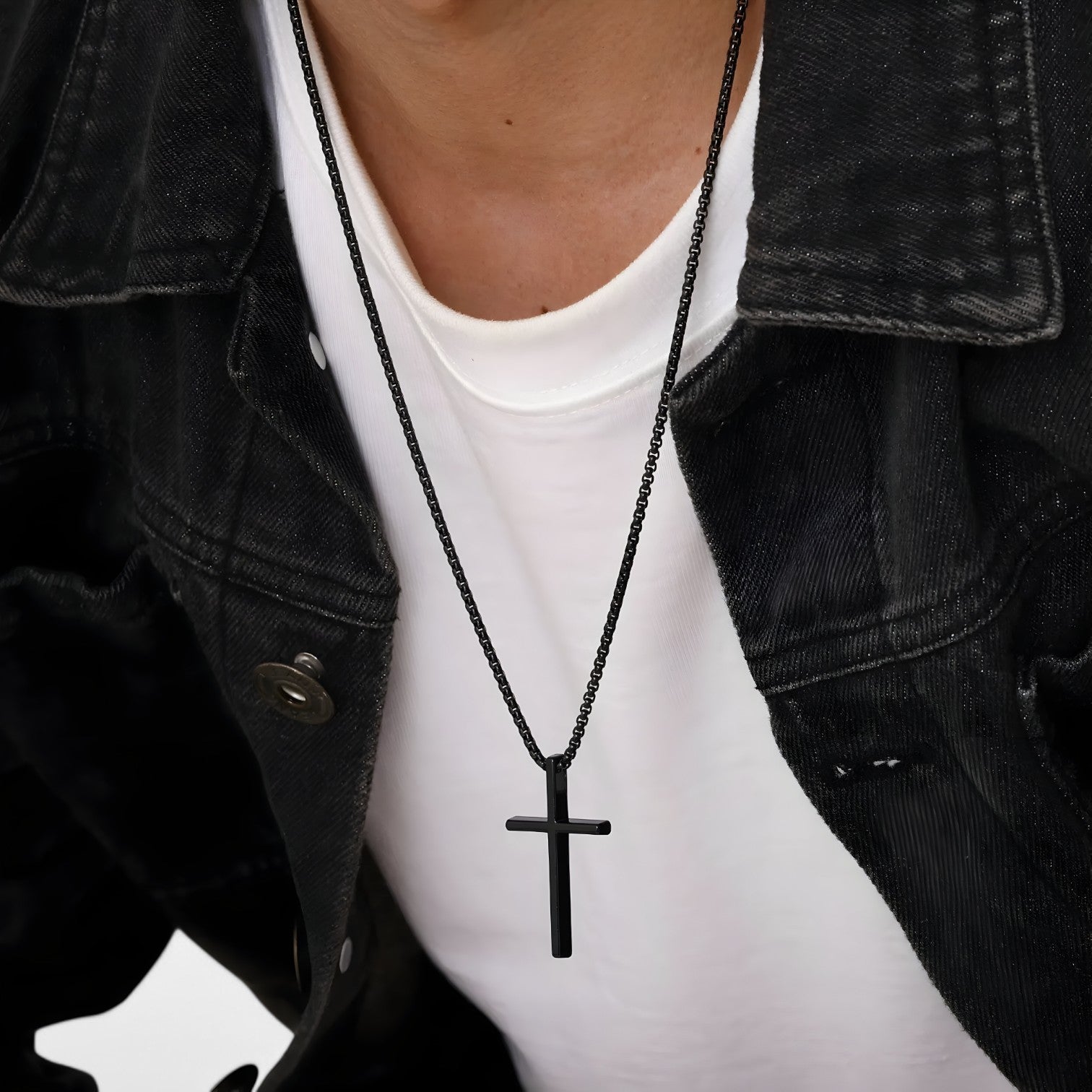 Ciondolo in Croce d'Argento – Cool & Senza Tempo in Acciaio Inossidabile Lana - - acciaio ciondolo ciondolo croce cool croce inossidabile jewelry lana necklace for men NECKLACES Stainless Steel Necklace - Concept Palermo