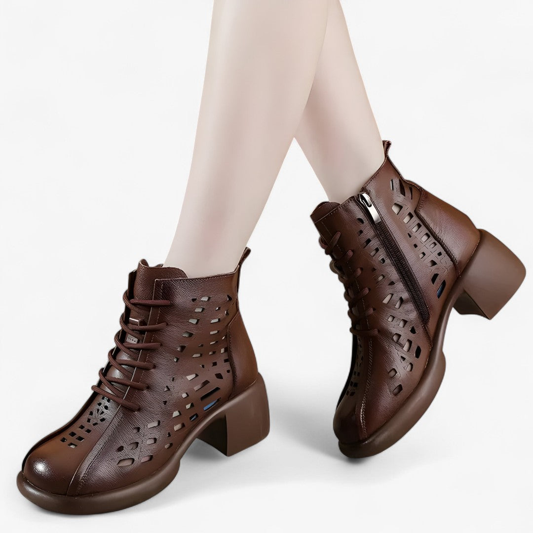 Stivaletti Donna Neri in Vera Pelle con Lacci Artigianali, Comodi e Stile Naturale - - BOOTS Boots & Shoes cuciti lacci mano naturale pelle shoes stile stivaletti - Concept Palermo