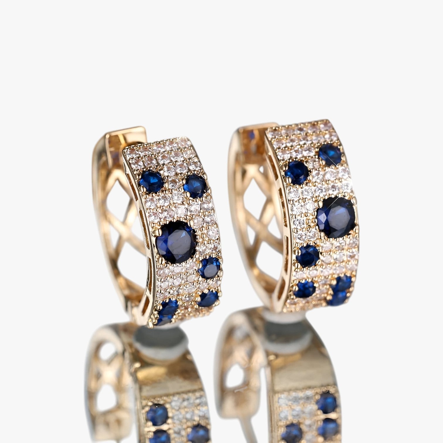 Orecchini in zirconia dorata – Splendido stile per donne Donna - Colore dorato - Accessories Jewelry donna donne dorata EARRINGS jewelry orecchini orecchini zirconia splendido stile - Concept Palermo