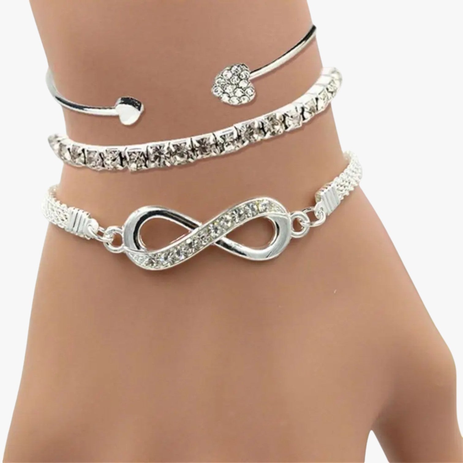 Set di braccialetti con ciondolo a forma di cuore, catene a strati e strass scintillanti - - braccialetti braccialetti ciondolo BRACELET BRACELET FOR WOMEN BRACELETS bracelets for women catene ciondolo cuore forma jewelry scintillanti - Concept Palermo