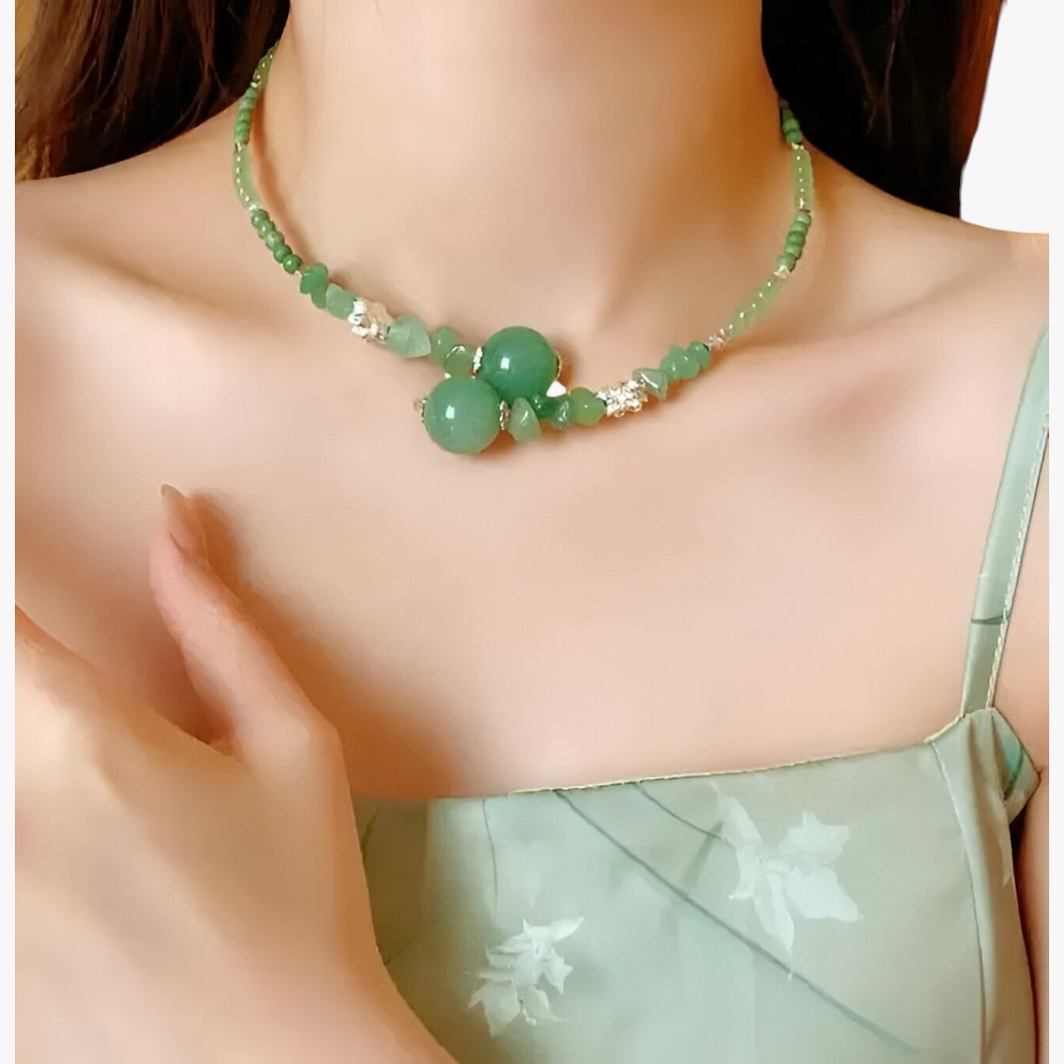 E senza tempo: collana choker in giada orientale per un look raffinato Pelle Uomo - - choker collana elegant womens necklaces Fashion Necklaces giada jewelry look Necklace Necklaces for Women orientale pelle raffinato - Concept Palermo