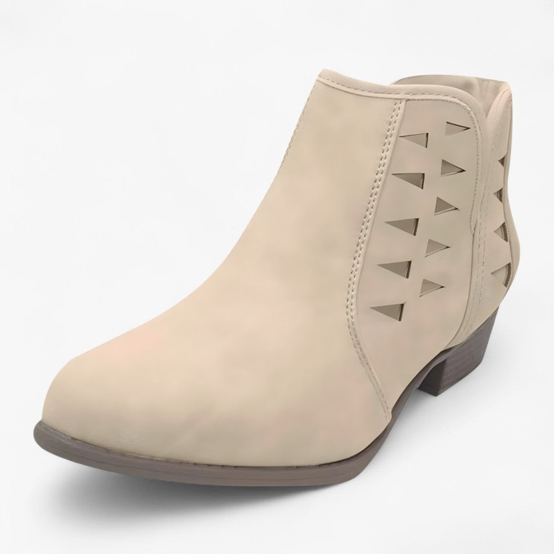 Stivaletti bianchi in maglia traforata stile western Pelle - Cachi - bianchi BOOTS Boots & Shoes maglia pelle shoes shoes for women Shoes women stile stivaletti stivaletti bianchi traforata womens shoes - Concept Palermo