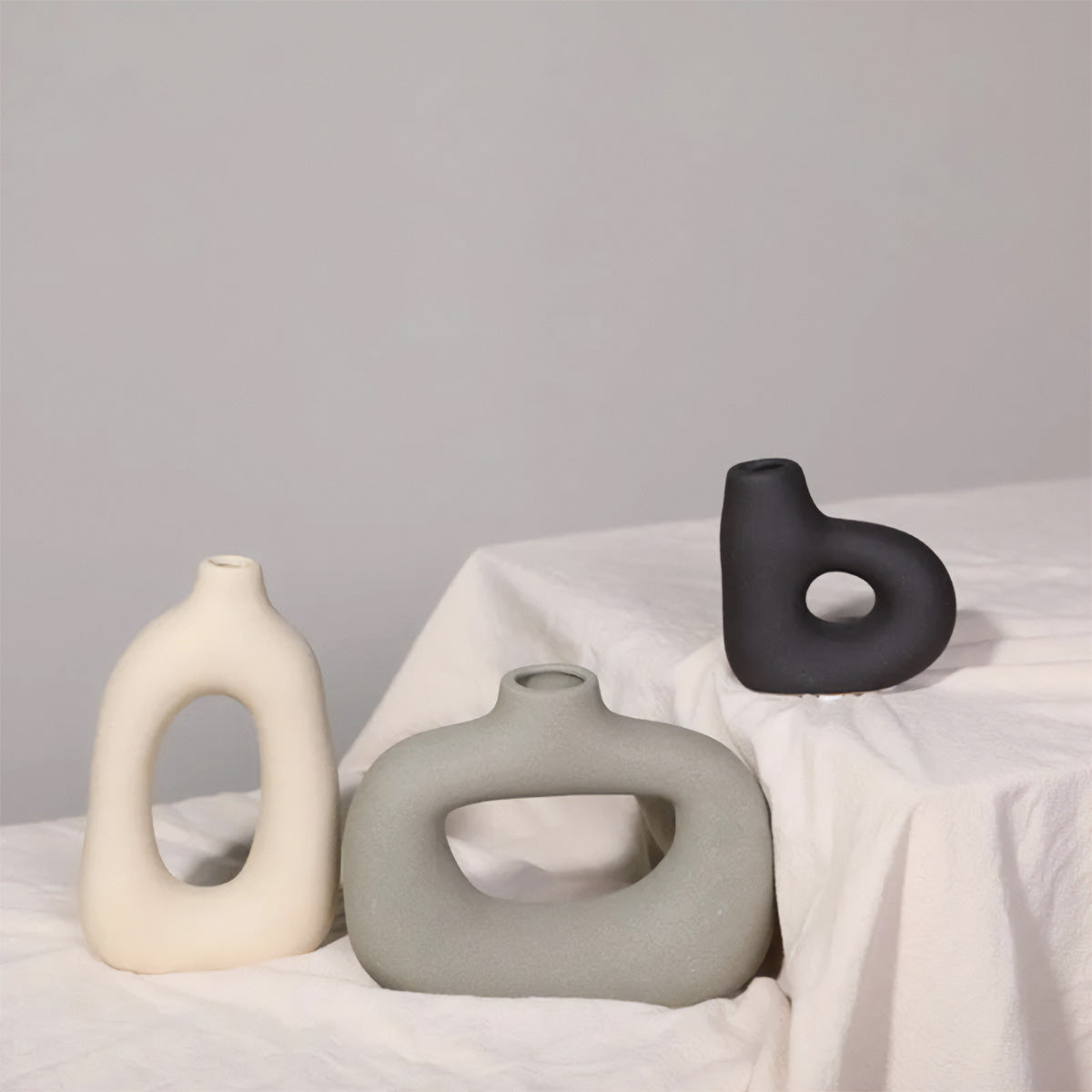 Vasi in ceramica opaca sofisticati Decorazioni da tavolo senza tempo e stilose - - ceramica Decor decorazioni Flowerpots home & garden opaca sofisticati stilose tavolo tempo Vases - Concept Palermo