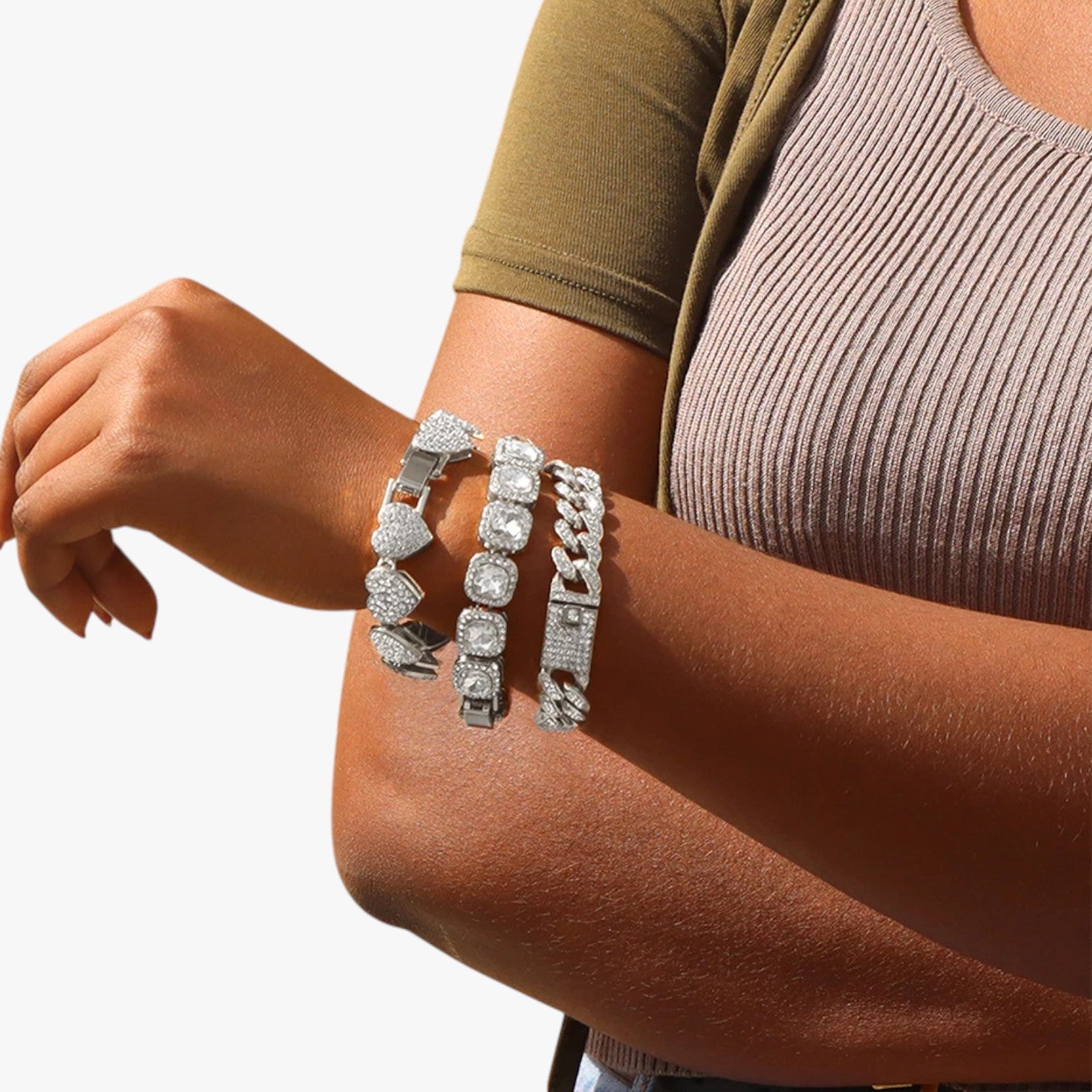 Bracciale Tennis con Ciondoli Cuore & Cristallo – Eleganza Hip Hop per Ogni Occasione Donna - - bracciale bracciale tennis BRACELET BRACELET FOR WOMEN BRACELETS bracelets for women ciondoli cristallo cuore donna eleganza jewelry women bracelets - Concept Palermo