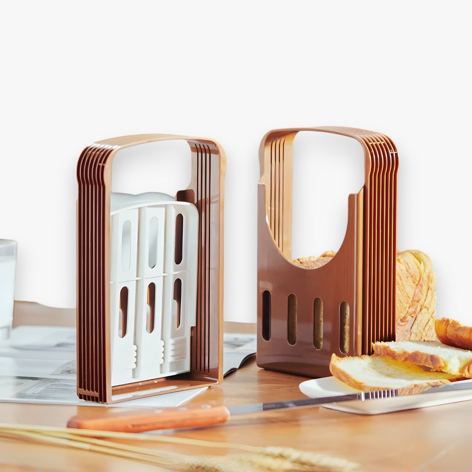 Supporto pieghevole per affettare il pane – Salvaspazio ed efficiente Uomo - - affettare efficiente Kitchen kitchen & dining kitchen accessory kitchen tools pane pieghevole salvaspazio supporto supporto pieghevole - Concept Palermo