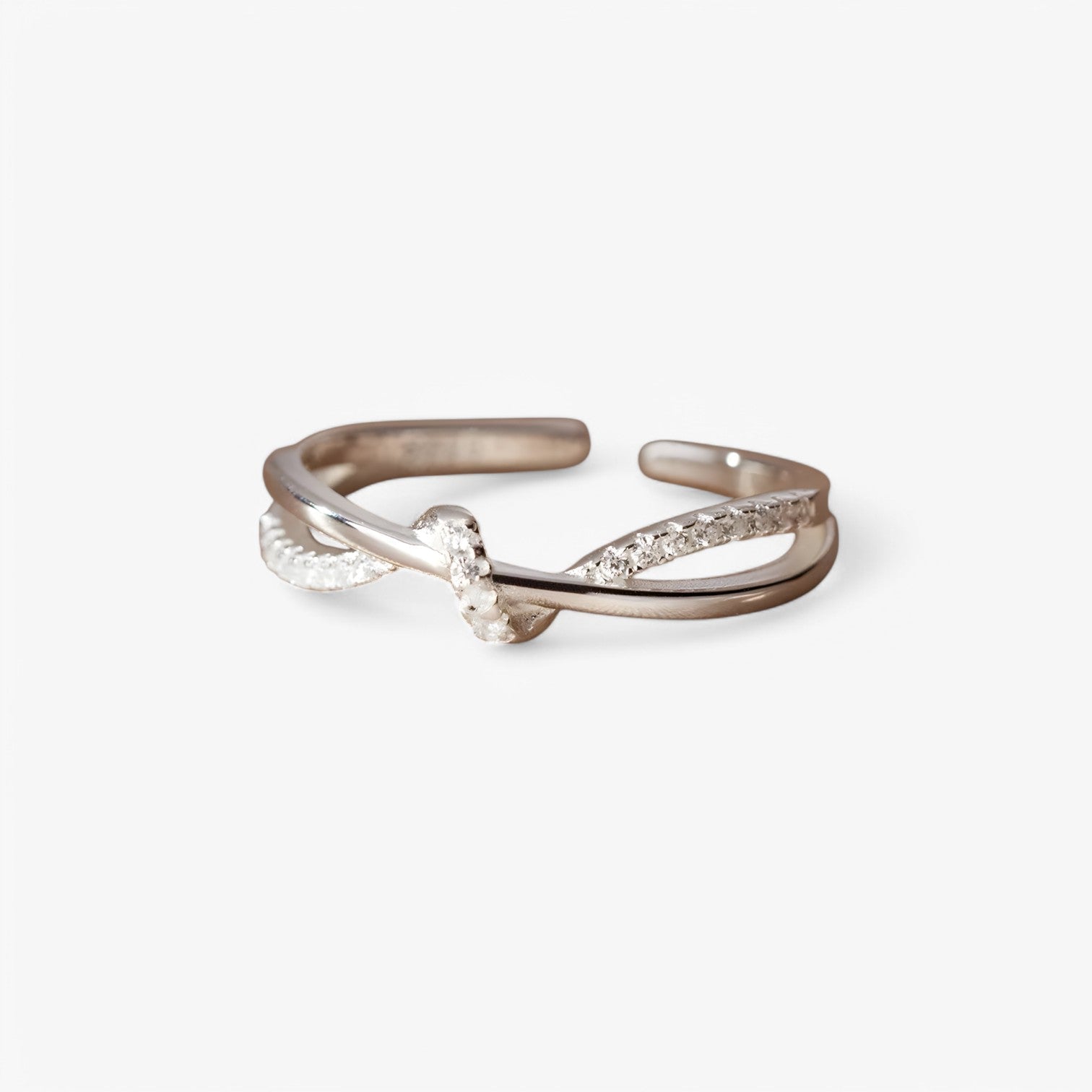 Anello a Croce in Argento Sterling con Nodo -, Impilabile e Senza Tempo - - Accessories Jewelry anello anello croce croce impilabile jewelry nodo Rings sterling tempo womens accessory - Concept Palermo