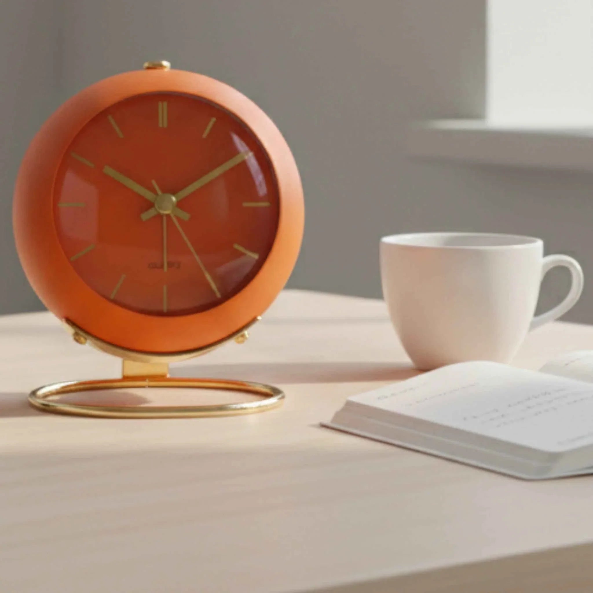Sveglia da Scrivania Al Quarzo Silenzioso - Orologio da Tavolo Vintage per Camera da Letto/Ufficio