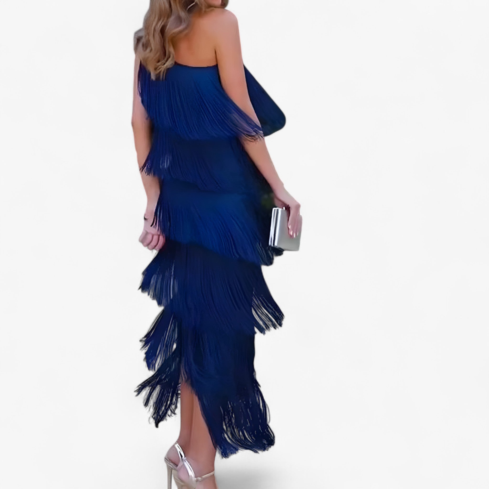 Abito con Frange Movimento Che Incanta a Ogni Passo Donna - - abito abito da ballo abito da festa abito elegante donna abito frange donna dresses frange incanta look da sera movimento ogni vestito con frange vestito glamour - Concept Palermo