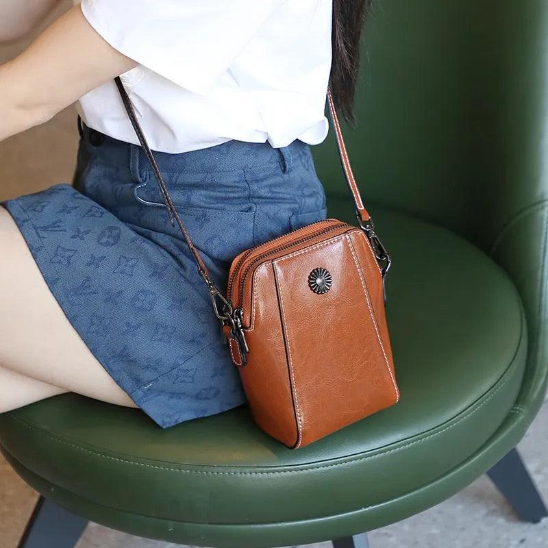 LeatherBag™ - Custodia per cellulare Pelle - - Bags cellulare custodia leatherbag pelle Shoulder Bags women bags womens wallet - Concept Palermo