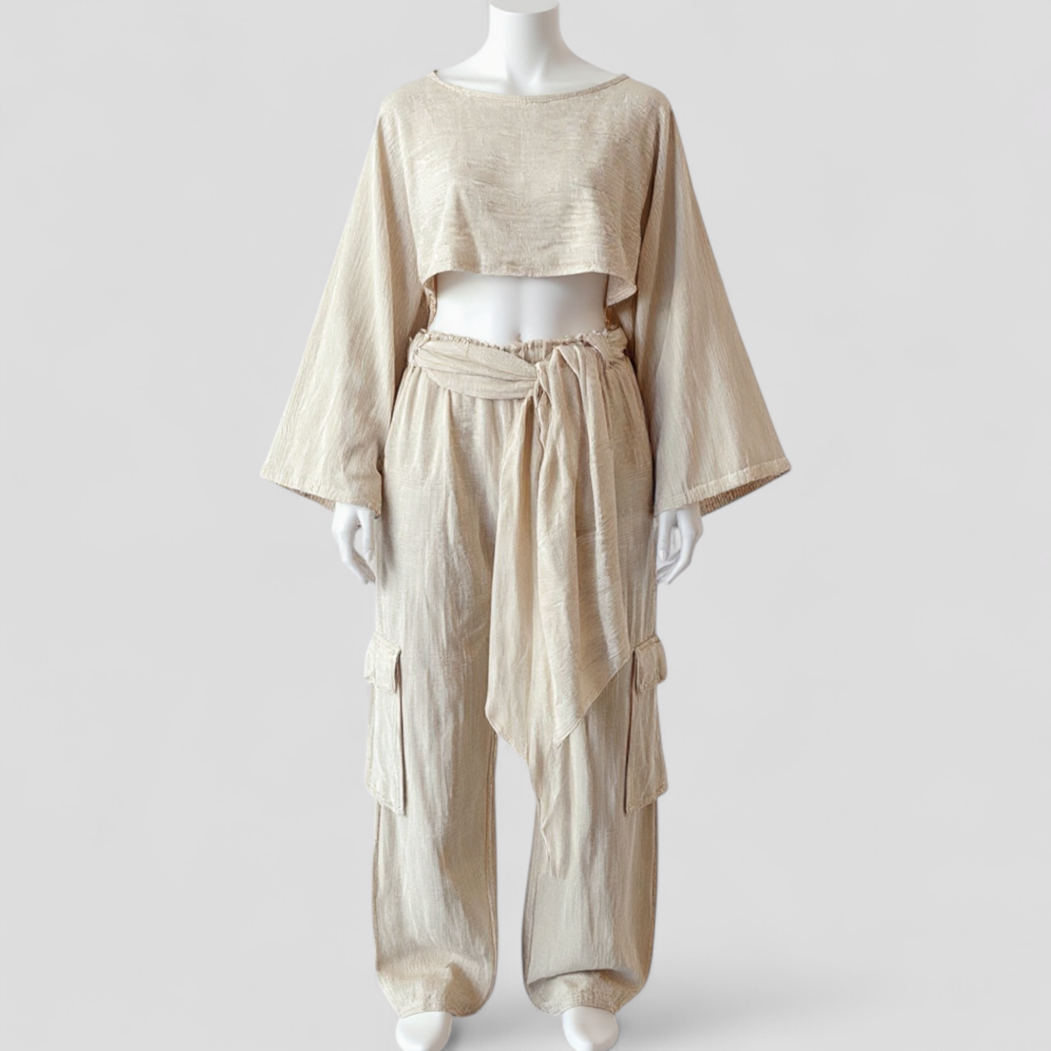 Set Estivo in Lino per Donna Pelle - L - abbigliamento estivo comfort estivo completo lino donna estivo estivo lino lino look naturale moda sostenibile outfit sets pantaloni alti pelle set estivo set in lino stile elegante top cropped - Concept Palermo