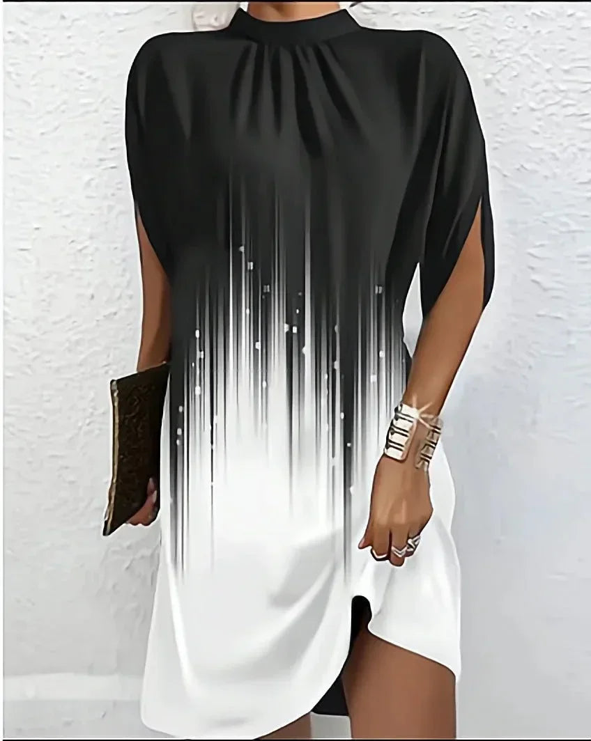 Abito corto donna sera maniche a pipistrello collo plissettato - Black and white - competitor-clone cross-from-seroa-10499293544714 imported-2026-05-07 New-google new-in source-handle:robe-courte-femme-soiree-manches-chauve-souris-col-plisse source-le-label-de-paris - Concept Palermo