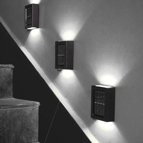 Langattomat Deluxe-aurinkokäyttöiset LED-seinävalaisimet - tehokas valaistus ulkoseinillesi