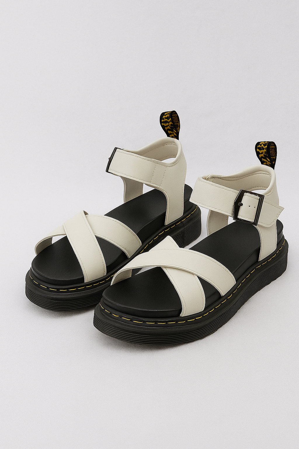 Sandali Artemis Plateau Uomo con Fibbia, Eleganti e Confortevoli - Bianco - artemis fashion fibbia Frauen Sandalen plateau sandali sandali artemis sandals uomo women - Concept Palermo