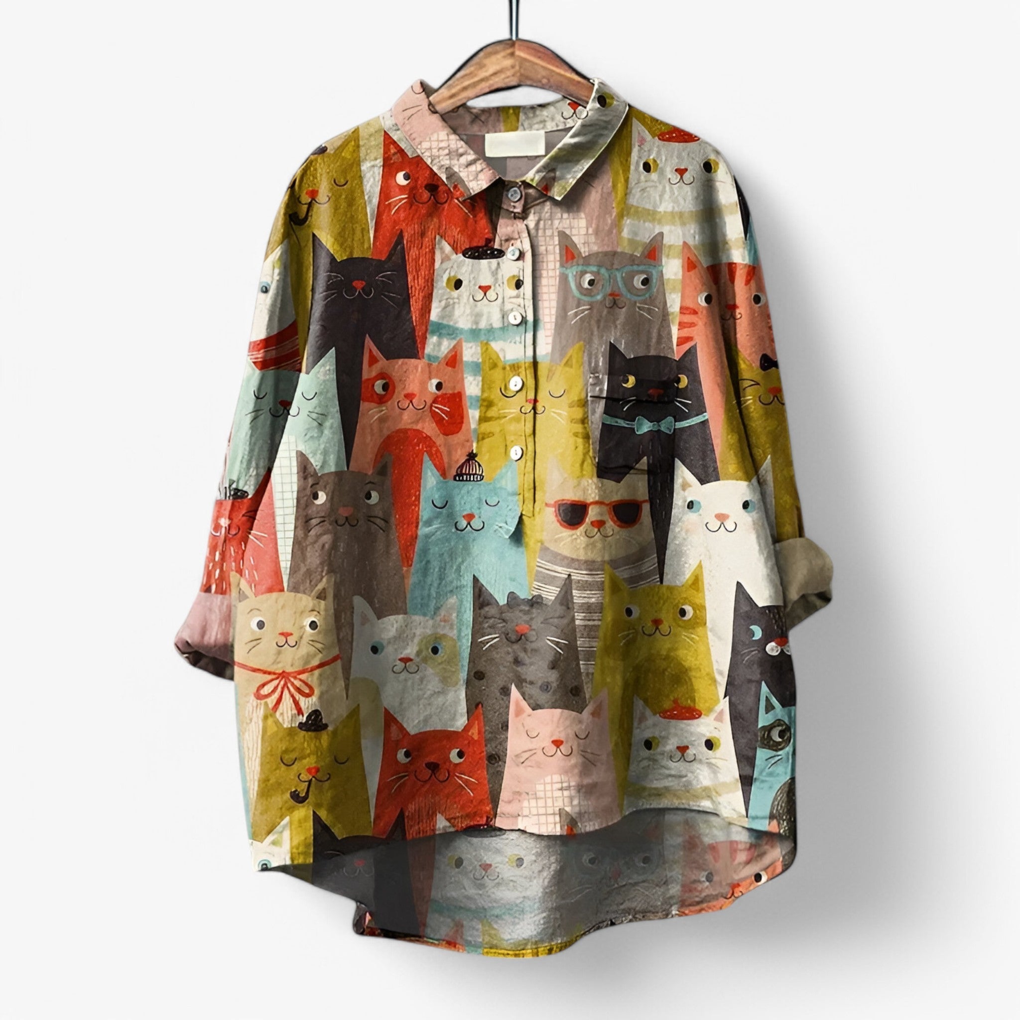 Camicia Donna con Stampa Grafica Accattivante - Elegante e Moderna - Colori Gatto - accattivante camicia camicia con stampa grafica camicia donna camicia moderna camicia stampa donna grafica look da ufficio moda donna stampa women's top clothes - Concept Palermo