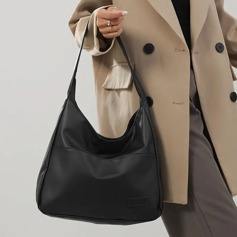 Borsa Hobo in pelle vegana Maya stilosa per donne attente alle tendenze Donna - - alle attente bags borsa borsa hobo donna donne hobo Leather Bag - Concept Palermo