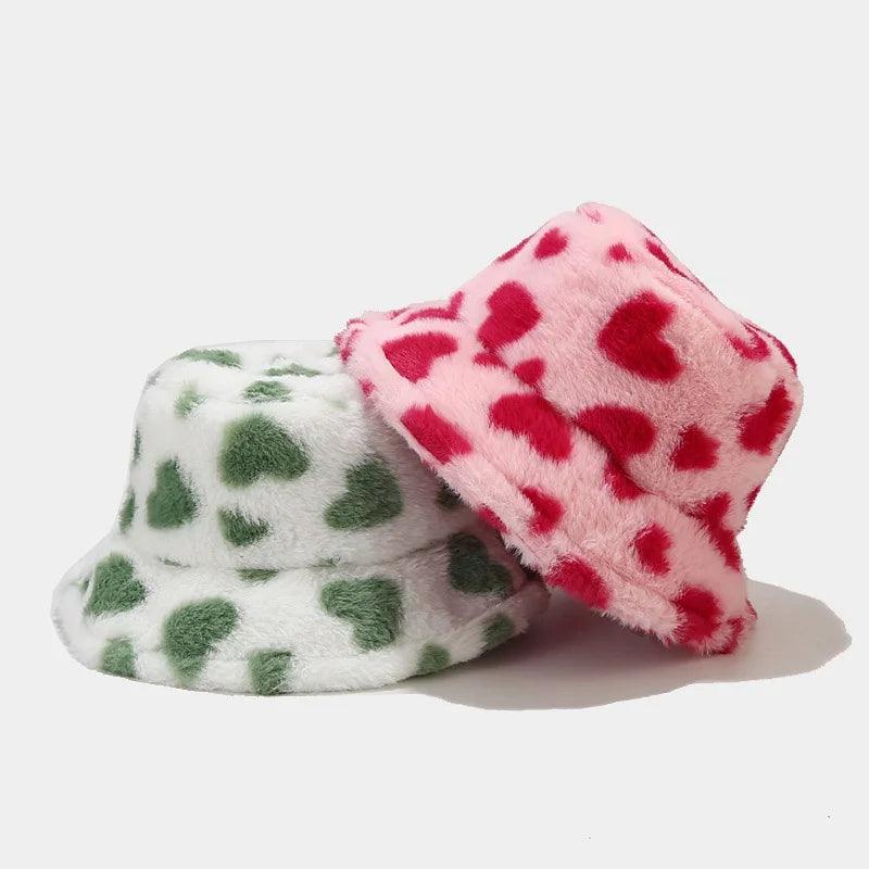 BEATRIX - Dames winter hart print imitatie bont vissershoed - - beatrix bont dames hart imitatie print seizoen vissershoed winter women's hat - Concept Palermo