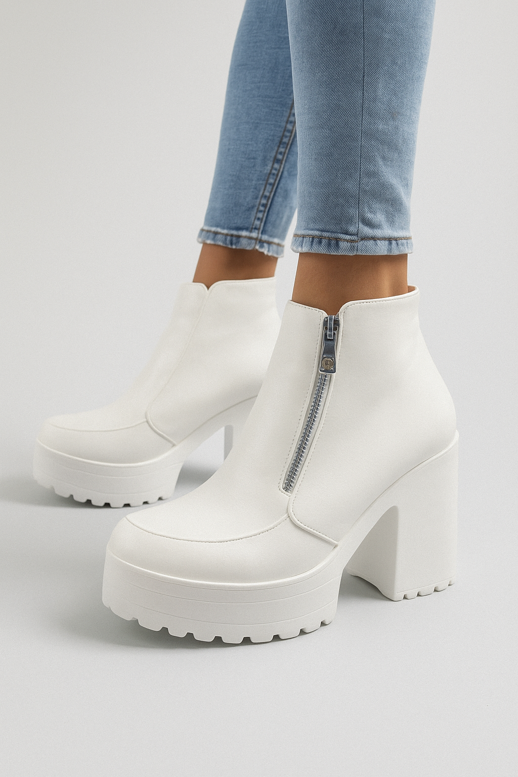 Stivaletti platform con suola carrarmato e zip frontale Pelle - - BOOTS Boots & Shoes carrarmato frontale pelle platform shoes stivaletti stivaletti platform suola - Concept Palermo