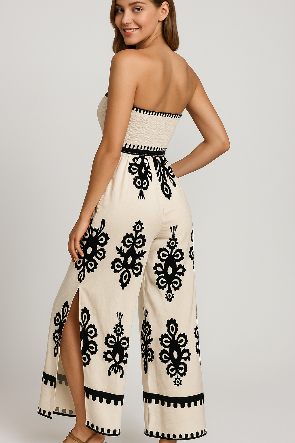 Tuta Estiva Ricamata con Fascia Elasticizzata e Spacco Laterale - - elasticizzata estiva fascia jumpsuit jumpsuit estivo laterale one-pieces ricamata spacco Summer/Jumpsuit tuta - Concept Palermo