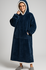 Fleece deken met mouwen en capuchon van zachte stof