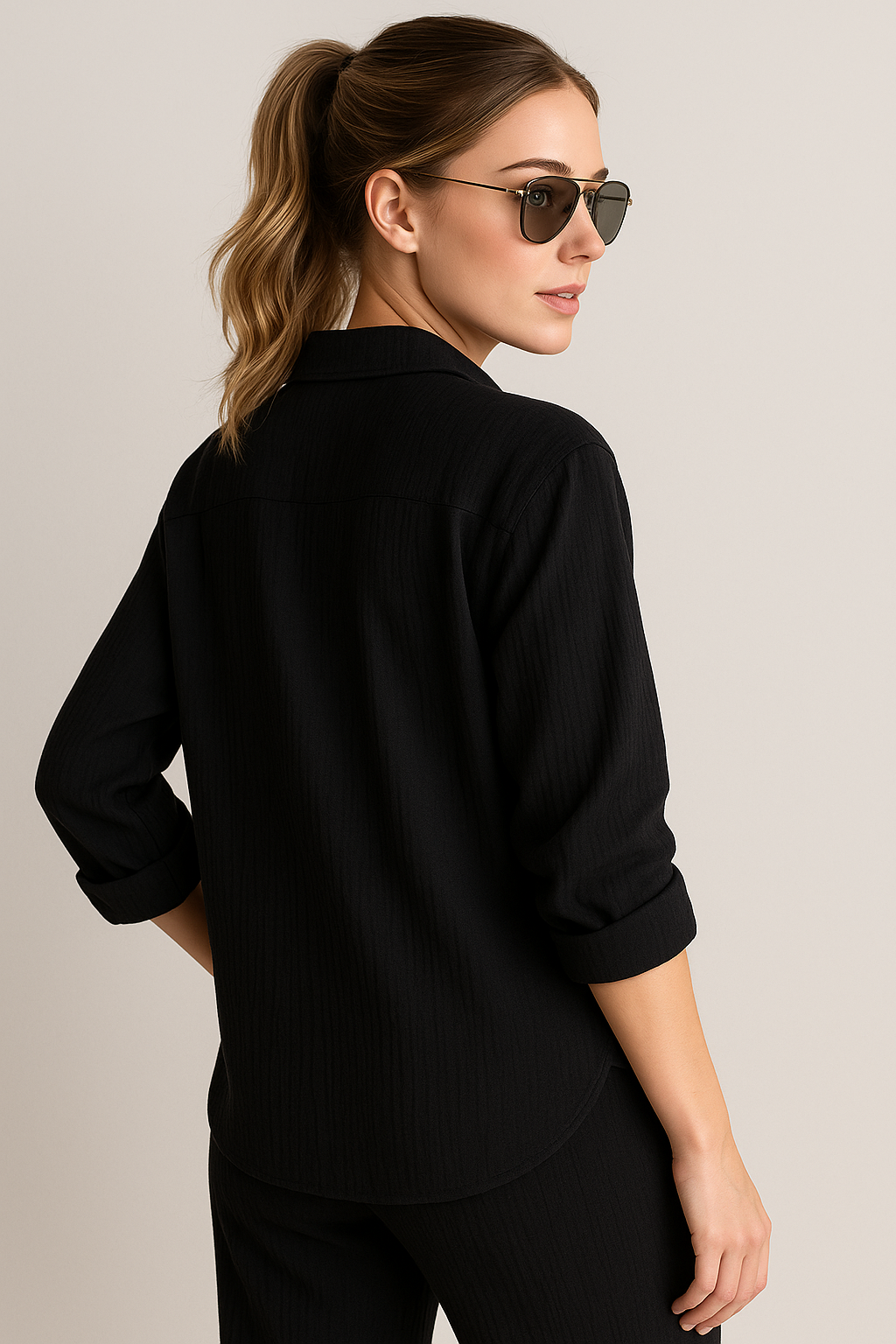 Completo Estivo Donna Casual in Cotone Leggero - Top Senza Maniche & Pantaloncini Comodi - - abbigliamento estivo elegante abbigliamento leggero camicia e pantaloni casual design classico abbigliamento donne estivo estivo casual moda femminile outfit estivo casual outfit sets pantaloni comodi set due pezzi donna set estivo donne stile estivo - Concept Palermo