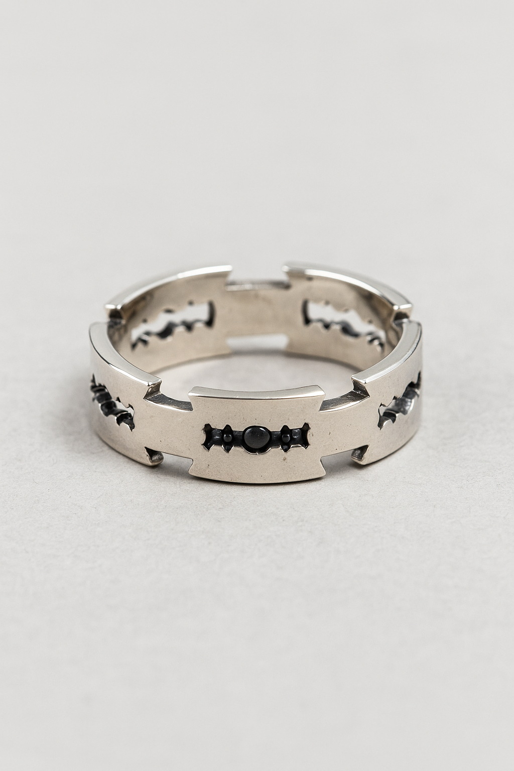 Lama da barba in acciaio inossidabile con design a lama Uomo - - acciaio barba design inossidabile jewelry lama lama barba man ring Ring Rings uomo - Concept Palermo