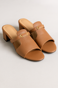 Brune sandaler til kvinder med flad rem og blokhæl