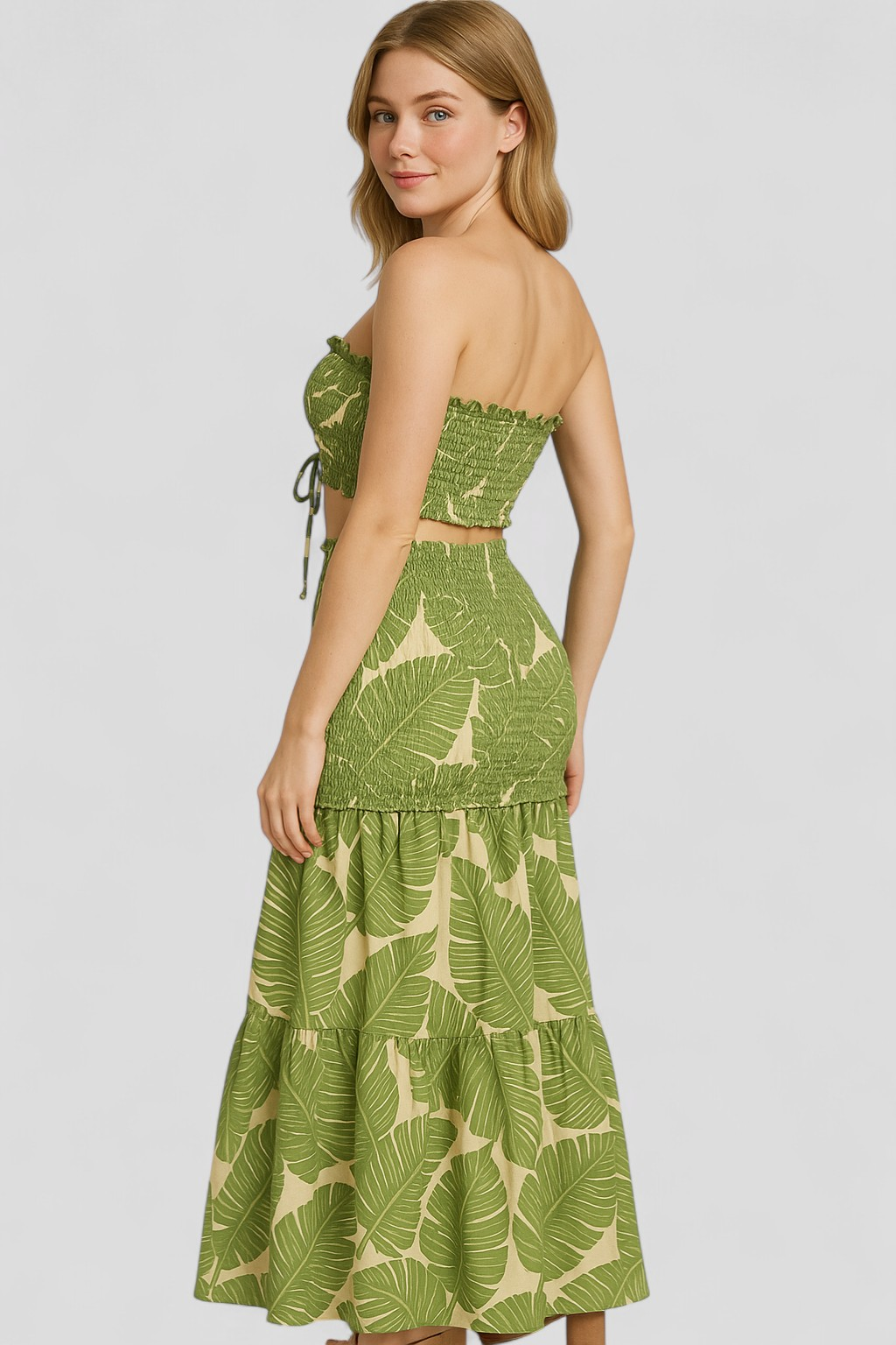 Abito Estivo Aderente con Stampa Tropicale Donna - - abito Abito con Scollo Bandeau abito estivo Abito Multicolore aderente Bordo Arricciato Design Aderente donna dresses estivo Look Estivo stampa Stampa Tropicale Stile Aderente tropicale Vestito per Vacanze Vita Cinch - Concept Palermo