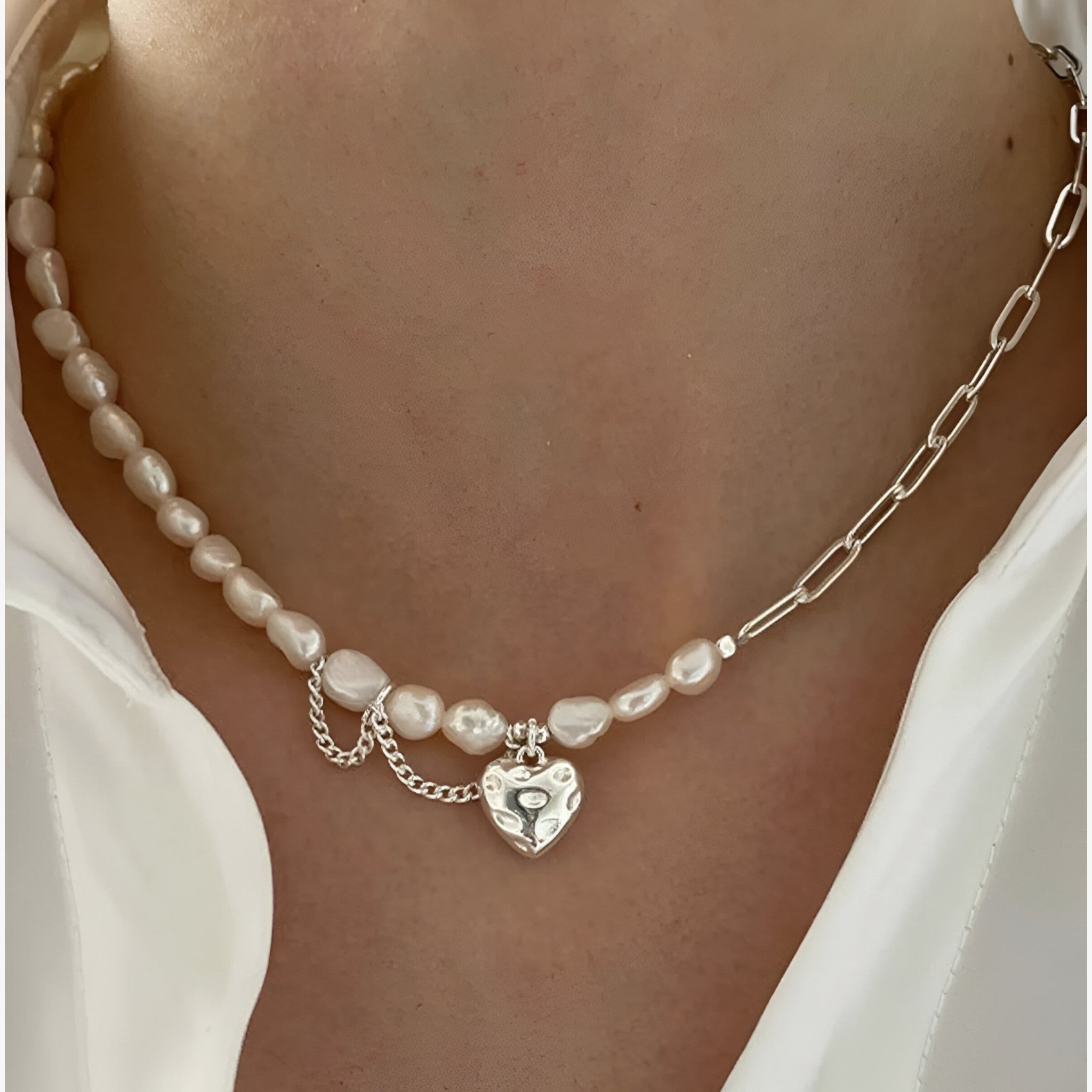 Collana Asimmetrica Donna Hartparel in Lana, Design Moderno ed Elegante - - 925 Silver asimmetrica collana collana asimmetrica donna gifts-necklace hartparel jewelry lana necklace Pearls Silver & Pearl - Concept Palermo