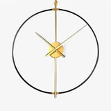 Große Wanduhr