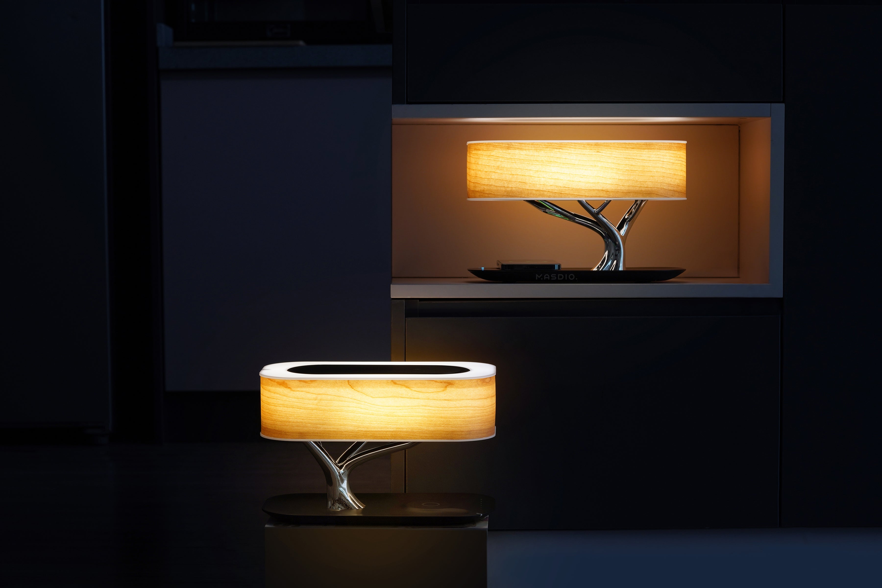 Boom Luce Lampada da Tavolo Pro – Luce Magica per Ogni Ambiente - Compra 2, ricevi il 10% di sconto (Goditi il vero suono surround) - ambiente boom boom luce home & garden huis & tuin lampada luce magica ogni verlichting - Concept Palermo